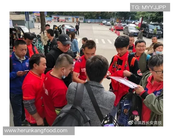 南京羽毛球队比赛经验引发热议球迷与专家观点交锋探讨竞技水平提升之道