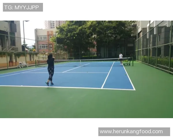 深圳网球队的节奏揭秘：网球巨献背后的训练与激情