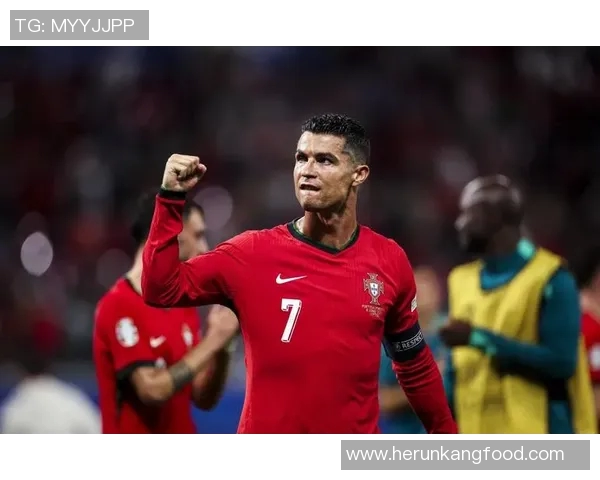 足球明星中的矮个子传奇他以身高打破常规成为球场焦点